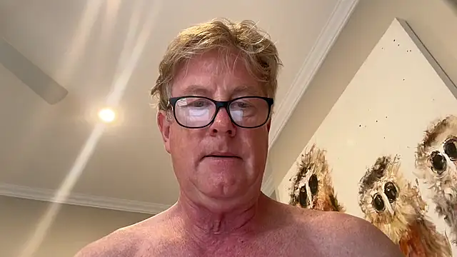 Snapshot of littleone01234 chatting on 02-21-26, 06:36 littleone01234 online show from 02-21-26, 06:36