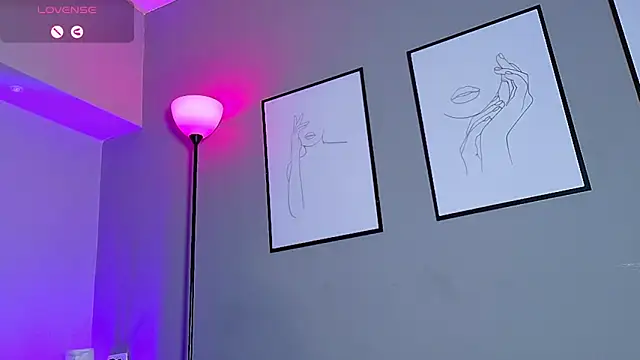 charlotteeruss online show from 02-21-25, 12:05