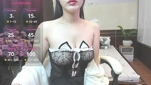 Snapshot of Mimini- chatting on 11-10-25, 04:55 Mimini- online show from 11-10-25, 04:55