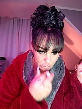 hotmilfbitch online show from 03-04-25, 04:17