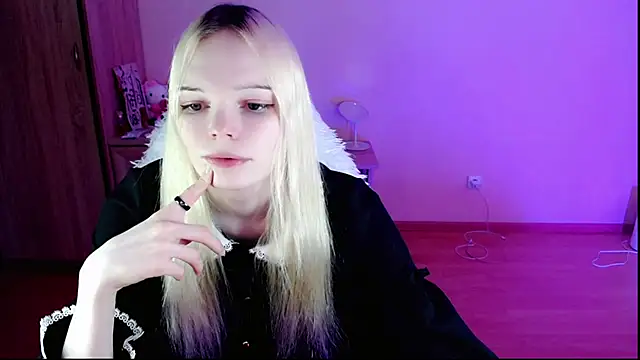 Emily Nyaffee online show from 01-26-25, 09:07