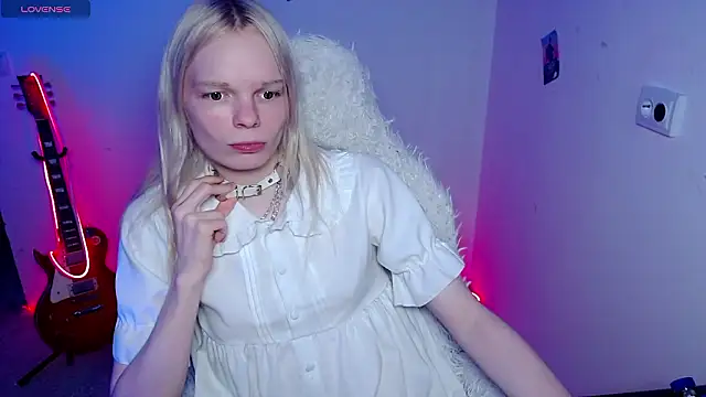 Emily Nyaffee online show from 03-05-26, 07:43