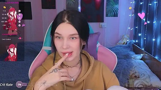 Snapshot of Amanda_Tender chatting on 12-04-24, 09:13 Amanda Tender online show from 12-04-24, 09:13