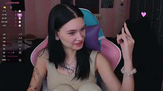 Snapshot of Amanda_Tender chatting on 12-30-24, 08:47 Amanda Tender online show from 12-30-24, 08:47