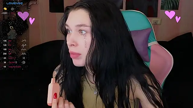 Snapshot of Amanda_Tender chatting on 02-12-25, 09:22 Amanda Tender online show from 02-12-25, 09:22