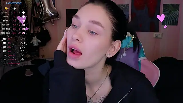 Snapshot of Amanda_Tender chatting on 02-20-25, 09:31 Amanda Tender online show from 02-20-25, 09:31