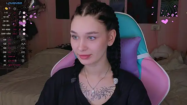 Snapshot of Amanda_Tender chatting on 02-27-25, 09:25 Amanda Tender online show from 02-27-25, 09:25