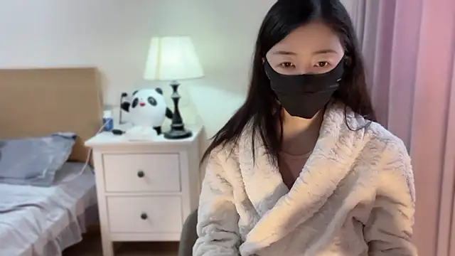 A-xena online show from 02-08-25, 02:36