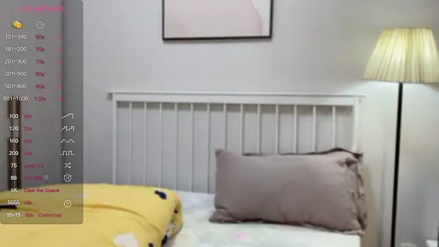 A-xena online show from 02-26-25, 01:52