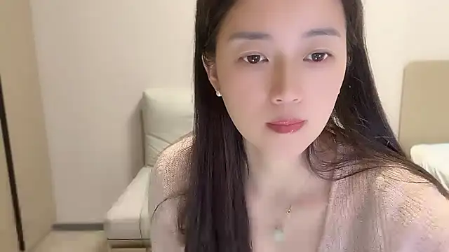 A-xena online show from 10-18-25, 02:29