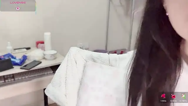 A-xena online show from 11-23-25, 02:11