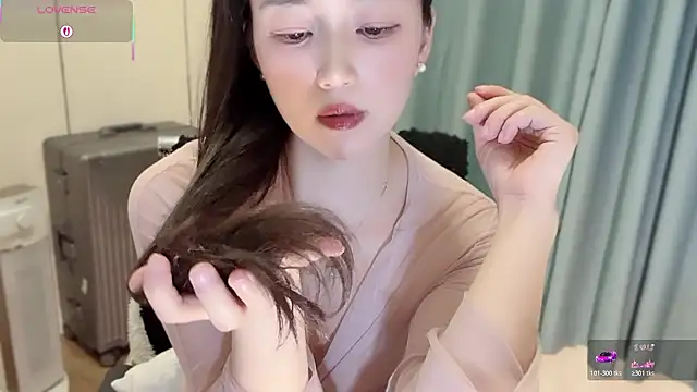 A-xena online show from 11-28-25, 03:04