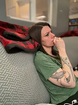 LadyLena1 online show from 12-17-25, 12:05