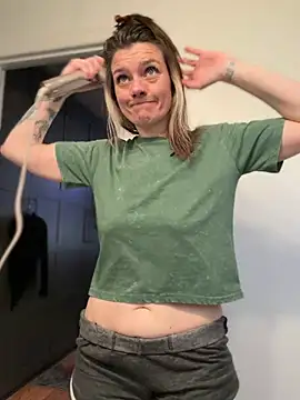 LadyLena1 online show from 01-10-26, 12:12