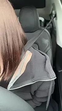 LadyLena1 online show from 04-12-26, 06:02