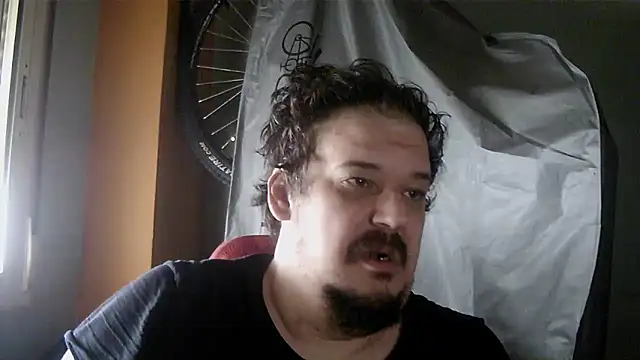 porkorossy online show from 10-19-25, 07:53