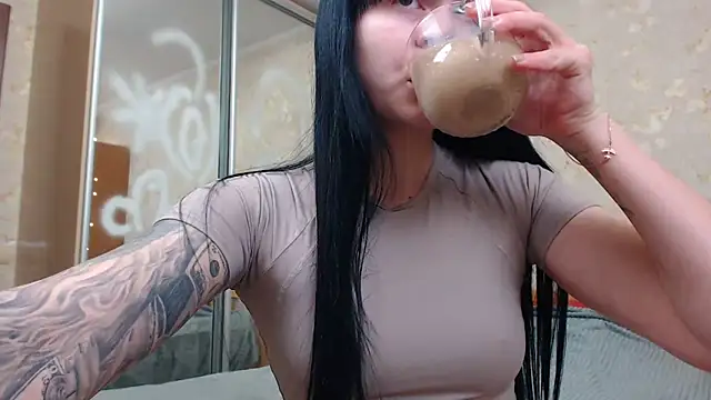 JuicyJess online show from 12-30-24, 07:42