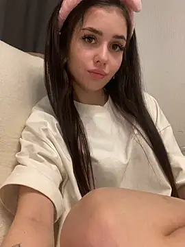 Snapshot of SofiaLaLight chatting on 12-13-24, 11:50 SofiaLaLight online show from 12-13-24, 11:50