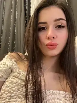 Snapshot of SofiaLaLight chatting on 12-18-24, 02:06 SofiaLaLight online show from 12-18-24, 02:06