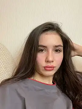 Snapshot of SofiaLaLight chatting on 01-11-25, 06:45 SofiaLaLight online show from 01-11-25, 06:45