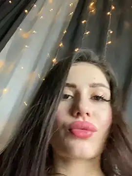 Snapshot of SofiaLaLight chatting on 01-14-25, 09:20 SofiaLaLight online show from 01-14-25, 09:20