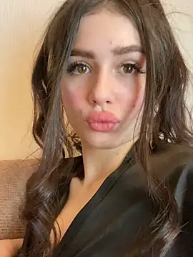 Snapshot of SofiaLaLight chatting on 02-06-25, 11:43 SofiaLaLight online show from 02-06-25, 11:43