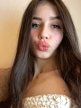 Snapshot of SofiaLaLight chatting on 02-07-25, 04:27 SofiaLaLight online show from 02-07-25, 04:27