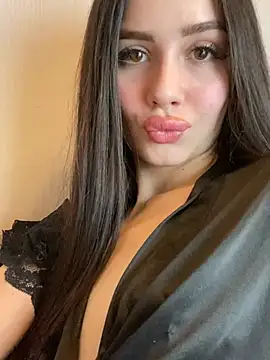 Snapshot of SofiaLaLight chatting on 02-09-25, 12:30 SofiaLaLight online show from 02-09-25, 12:30