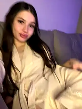 Snapshot of SofiaLaLight chatting on 11-15-25, 03:15 SofiaLaLight online show from 11-15-25, 03:15