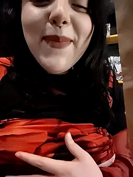 Chubbygrl20 online show from 11-08-25, 12:44