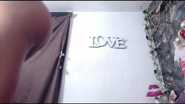 DesireDirtyTS   online show from 11-06-25, 10:54