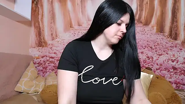 Snapshot of Annatrybebetter chatting on 03-18-26, 08:23 Annatrybebetter online show from 03-18-26, 08:23