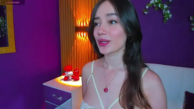 Snapshot of Kate_Amaretto_ chatting on 12-09-24, 07:18 Kate Amaretto online show from 12-09-24, 07:18