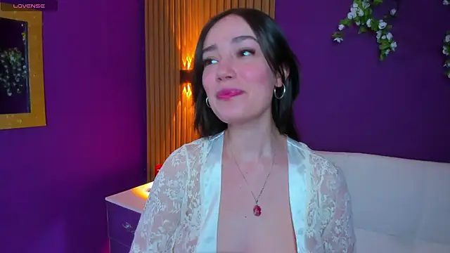 Snapshot of Kate_Amaretto_ chatting on 12-12-24, 07:37 Kate Amaretto online show from 12-12-24, 07:37