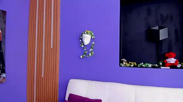 Snapshot of Kate_Amaretto_ chatting on 09-15-25, 08:31 Kate Amaretto online show from 09-15-25, 08:31