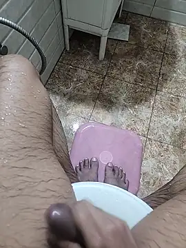 Snapshot of surfer_fun29 chatting on 12-14-24, 04:12 surfer fun29 online show from 12-14-24, 04:12