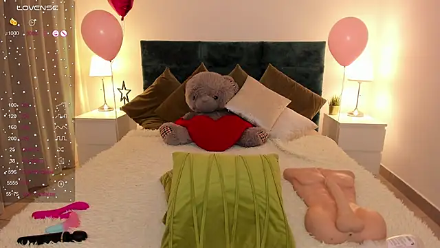 missAngellina online show from 03-18-25, 01:43