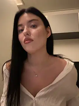 Snapshot of Angela_Fosterr chatting on 10-08-25, 04:26 Angela Fosterr online show from 10-08-25, 04:26