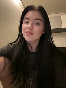 Snapshot of Angela_Fosterr chatting on 12-03-25, 06:39 Angela Fosterr online show from 12-03-25, 06:39