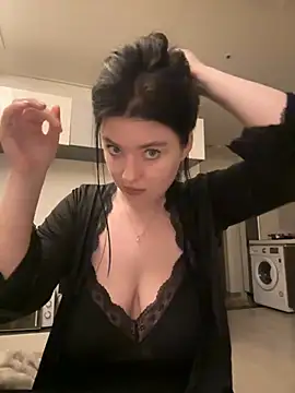 Angela Fosterr online show from 07-03-26, 05:52