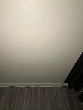 demonslayerr999 online show from 12-24-24, 08:44