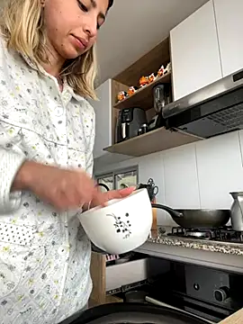 Ameellie online show from 09-13-25, 04:07