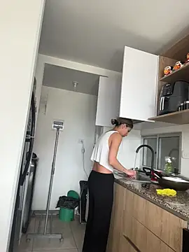 Ameellie online show from 10-31-25, 04:41