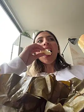 Ameellie online show from 04-05-26, 04:26