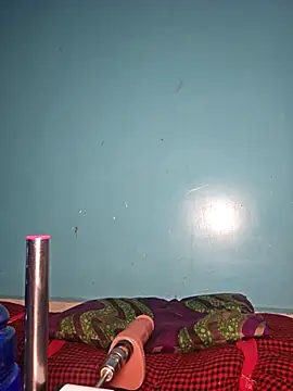 Snapshot of IsabellaEtthan_Emmanuelah chatting on 03-05-25, 10:55 IsabellaEtthan Emmanuelah online show from 03-05-25, 10:55