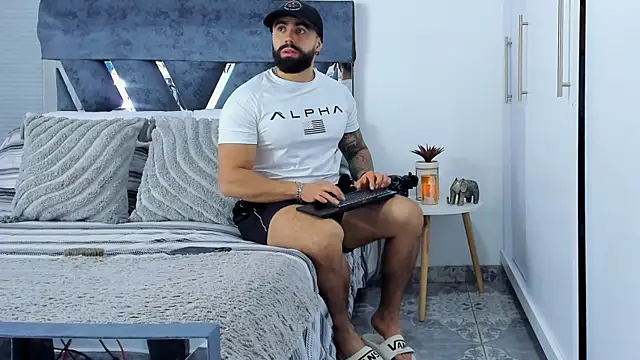 Snapshot of Zack_Froone chatting on 11-20-25, 03:01 Zack Froone online show from 11-20-25, 03:01