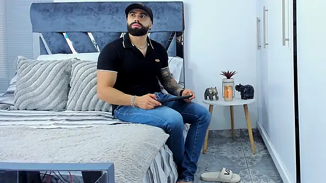 Snapshot of Zack_Froone chatting on 11-26-25, 12:50 Zack Froone online show from 11-26-25, 12:50