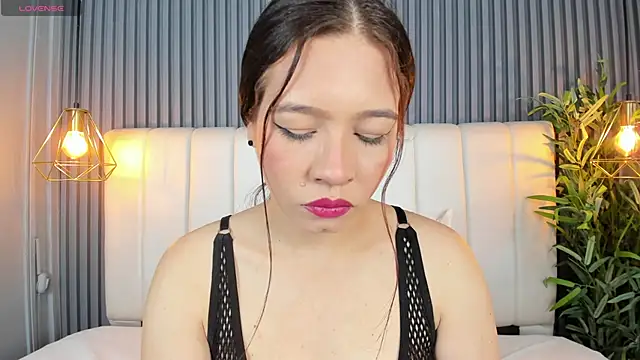 SaraRiley online show from 11-27-25, 10:56