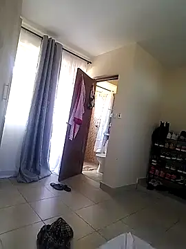 Snapshot of skiihot chatting on 03-14-25, 10:39 skiihot online show from 03-14-25, 10:39