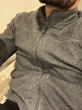 Snapshot of athenphysics chatting on 12-13-24, 03:43 athenphysics online show from 12-13-24, 03:43